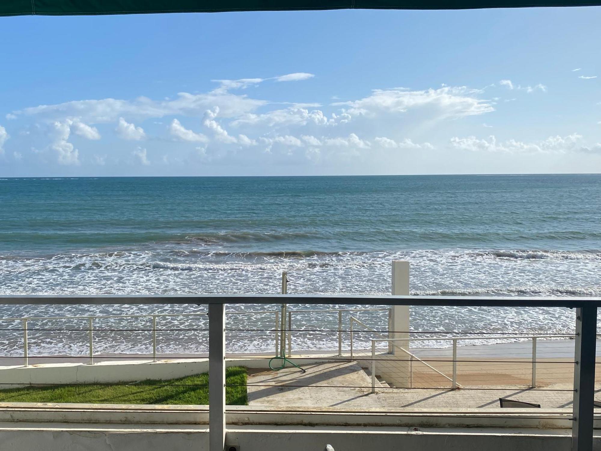 Oceanfront Condo In Luquillo Dış mekan fotoğraf
